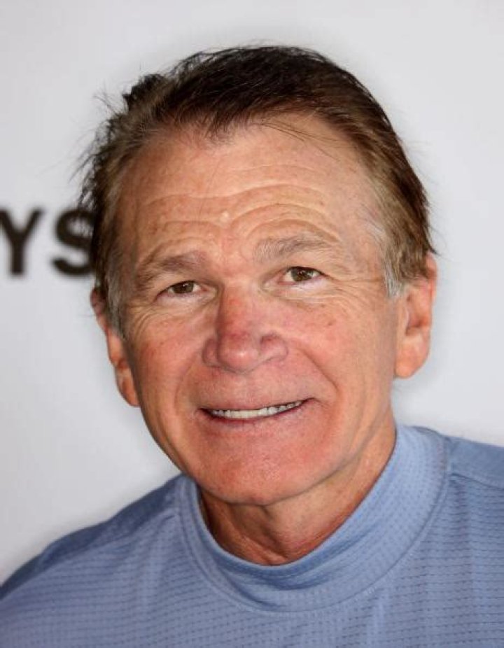 David Leisure Net Worth, Age, Height, Bio, Birthday, Wiki!