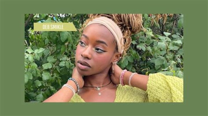 Deb Smikle Bio, Wiki, Age, Real Name, Merch, Birthday, Height, Ethnicity, and Net Worth