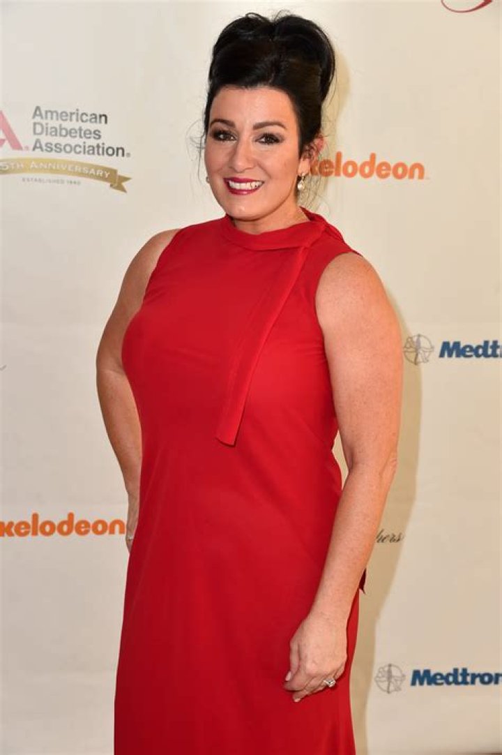 Denise Jonas - Net Worth, Age, Height, Birthday, Bio, Wiki!