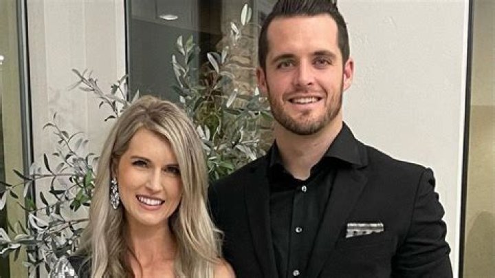 Derek Carr's wife Heather Neel Biography: Age, Family, Instagram, Net Worth, Spouse, Wikipedia, Height, Photos