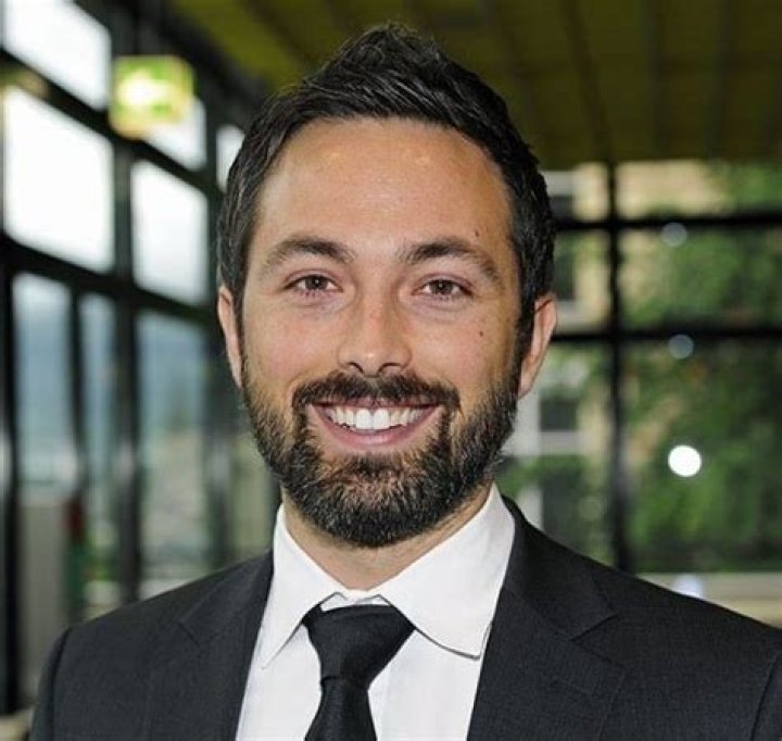Derek Muller - Net Worth, Age, Height, Birthday, Bio, Wiki!