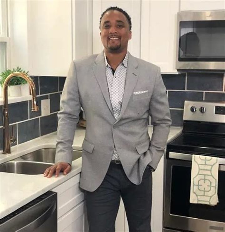 Deron Jenkins Net Worth, Age, Height, Bio, Birthday, Wiki!