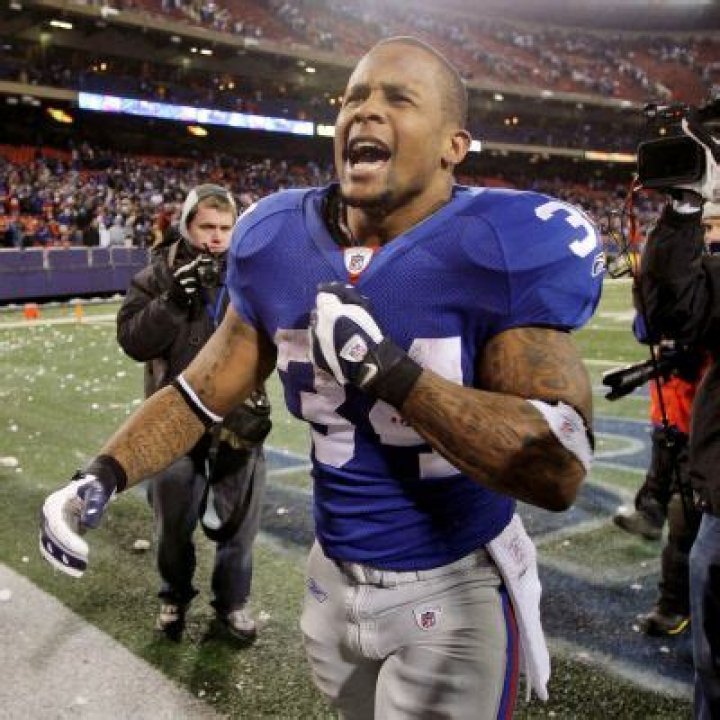 
Derrick Ward Salary And Net Worth: How Much Does He Earn? Earnings & Controversy	