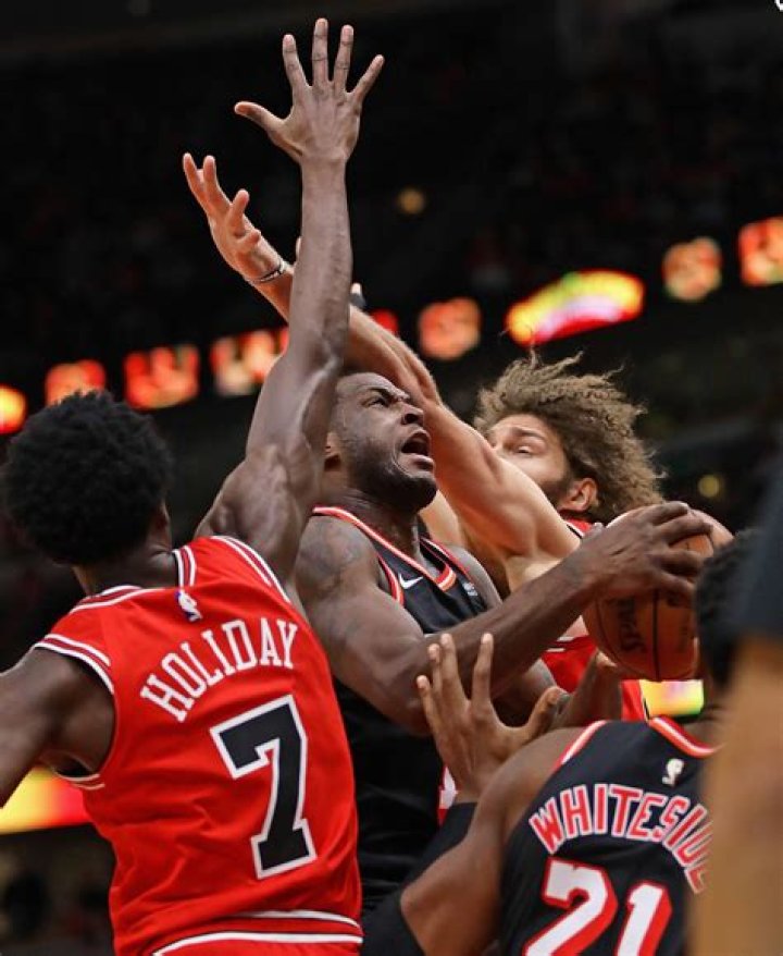 Dion Waiters- Wiki, Age, Ethnicity, Girlfriend, Height, Net Worth, Career