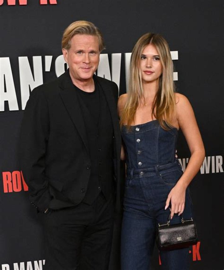 Dominique Elwes: Who Is Cary Elwes’ Daughter?