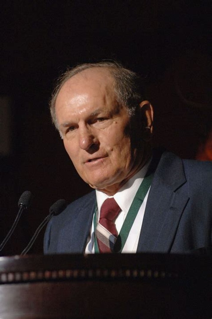 Don Garlits Net Worth, Age, Height, Bio, Birthday, Wiki!