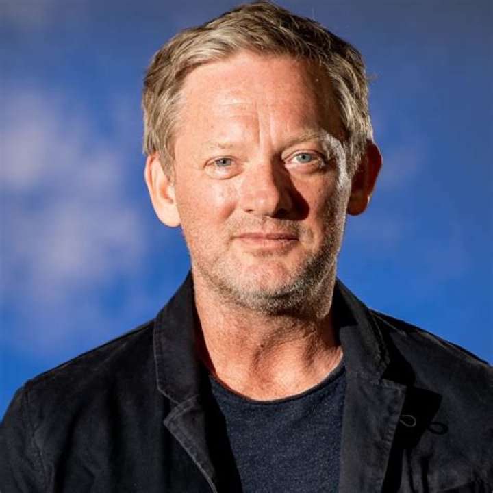 Douglas Henshall Net Worth, Age, Height, Bio, Birthday, Wiki!