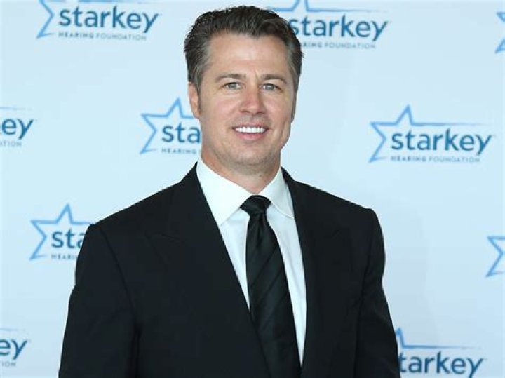 Douglas Pitt Net Worth, Age, Height, Bio, Birthday, Wiki!