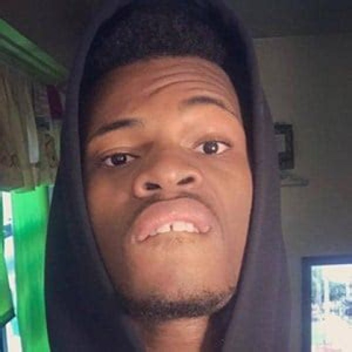 Elisocray- Net Worth, Bio, Age, Girlfriend, Height, Nationality, Ethnicity