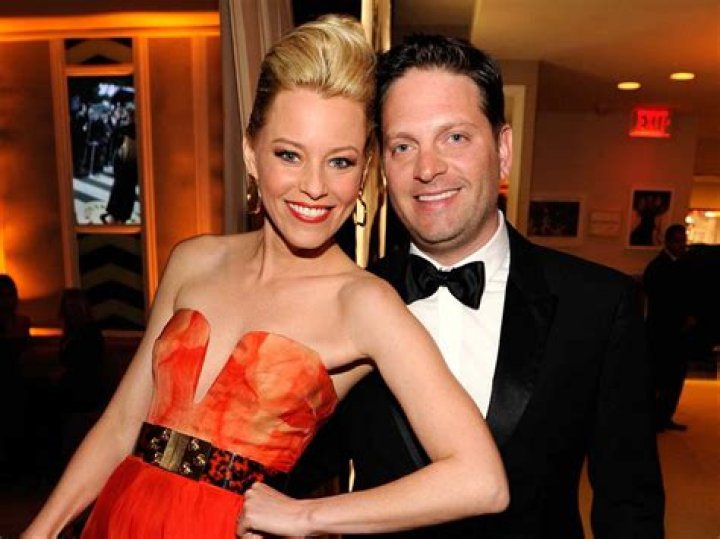 Elizabeth Banks’s Husband: Who is Elizabeth Banks Dating?