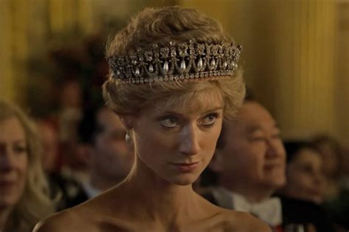 Elizabeth Debicki Is Portrayed As Princess Diana In “The Crown” Season 5