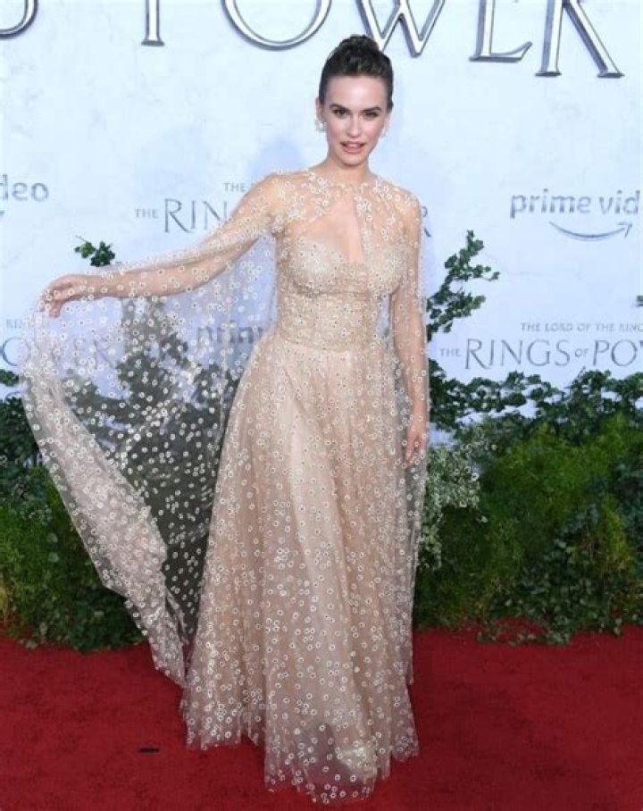 Ema Uta - Net Worth, Age, Height, Birthday, Bio, Wiki!