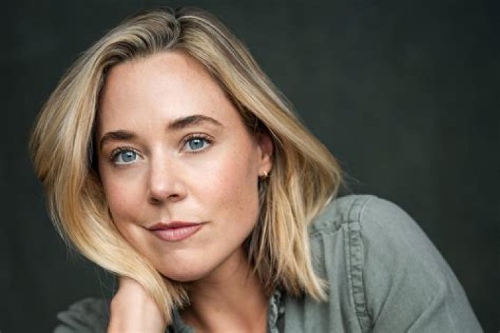 Emily Bergl Net Worth, Age, Height, Bio, Birthday, Wiki!