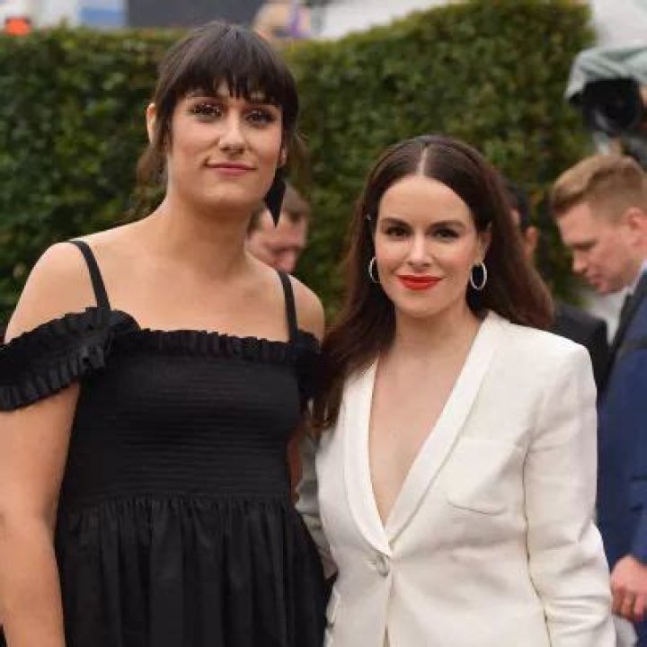 Emily Hampshire- Wiki, Age, Husband, Net Worth, Ethnicity, Career