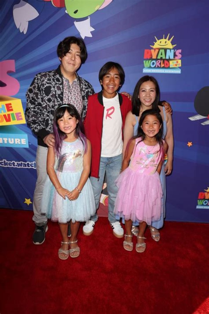 Emma Kaji Net Worth, Age, Height, Bio, Birthday, Wiki!