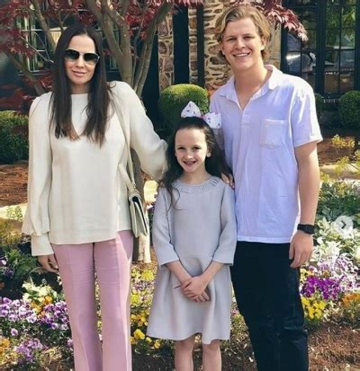 Erin Everly- Wiki, Age, Height, Net Worth, Husband, Children