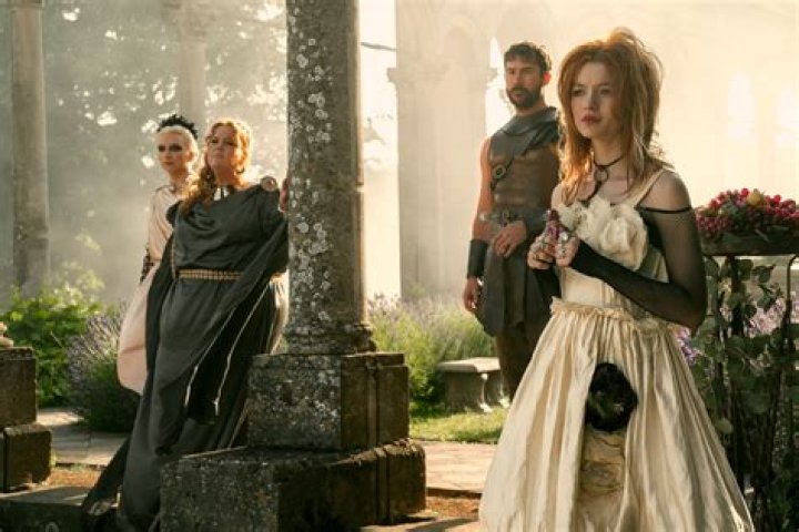 Esme Creed-Miles (Actress) Wikipedia, Bio, Age, Height, Weight, Boyfriend, Net Worth, Family, Facts