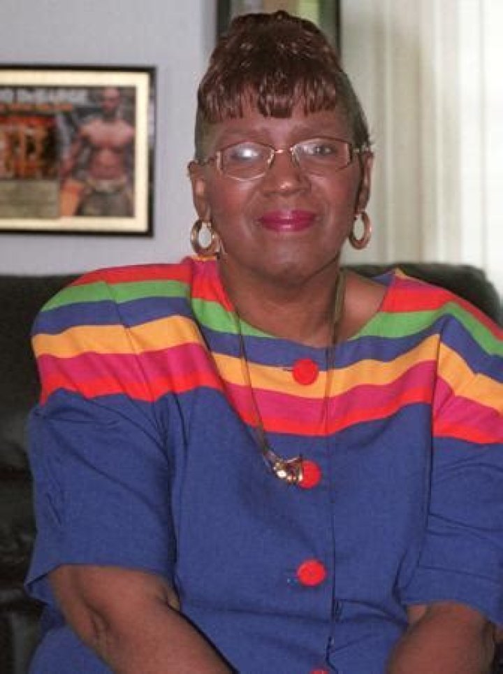 Etterlene DeBarge Bio, Wiki, Age, Birthday, Husband, Children, Family, Switch, Music, and Net Worth.