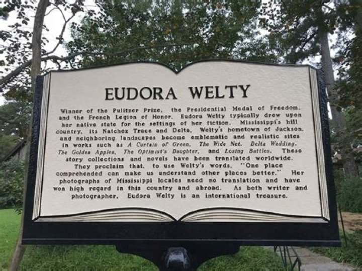 Eudora Welty - Net Worth, Age, Height, Birthday, Bio, Wiki!