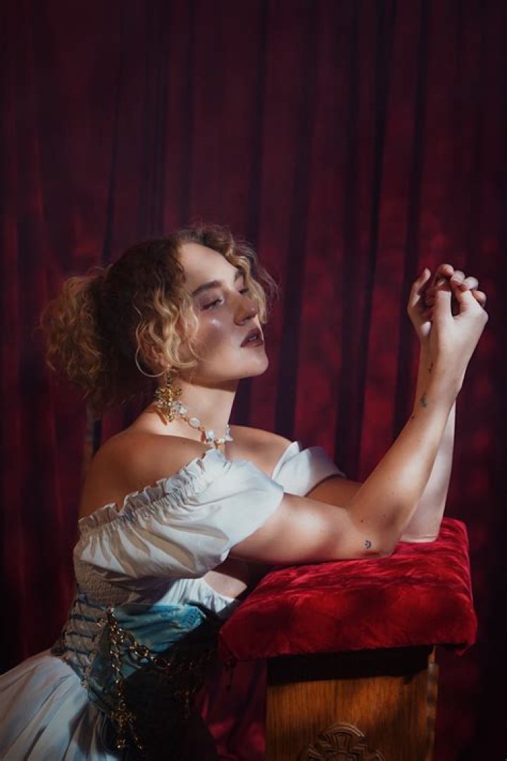 EXCLUSIVE: Kat Cunning chats about her music, confidence, and LGBT+ representation