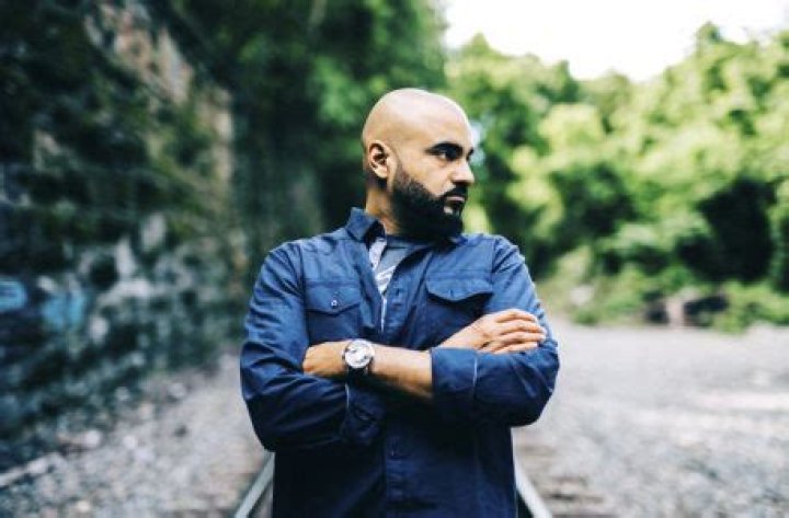 EXCLUSIVE PREMIERE: ash.ØK 'Shattered On The Inside' ft. Conkarah x DJ Jounce