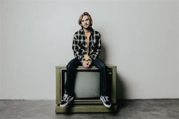 EXCLUSIVE - RYDYR Talks About New Song "See You Around"