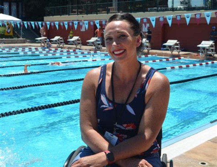 Fame | Amy Van Dyken net worth and salary income estimation Apr, 2024