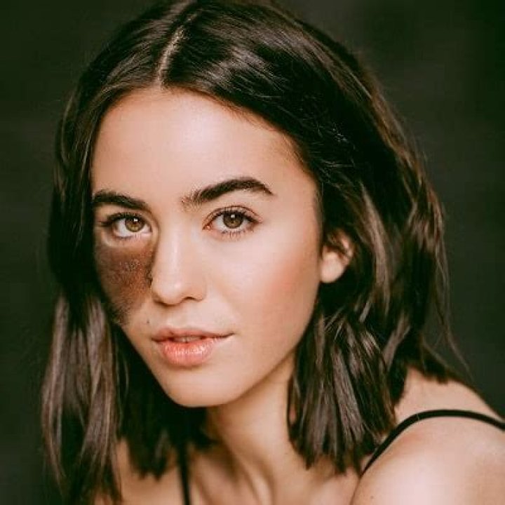 Fame | Cassandra Naud net worth and salary income estimation Apr, 2024