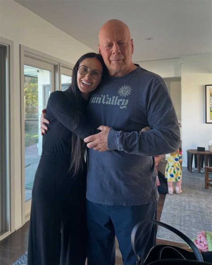 Fame | Darral Willis net worth and salary income estimation Apr, 2024