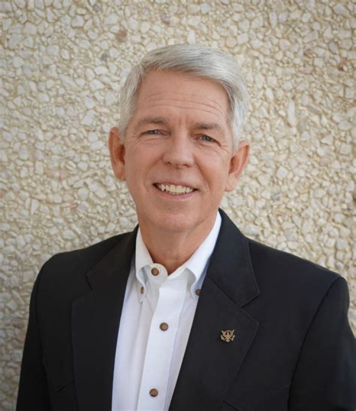 Fame | David Barton (author) net worth and salary income estimation Jan, 2024