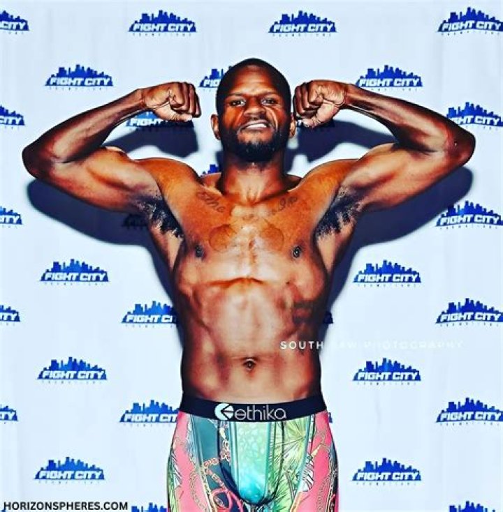 Fame | Hank Lundy net worth and salary income estimation Jan, 2024