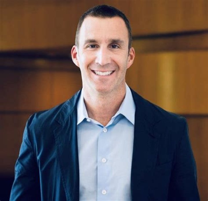 Fame | Harvey Spevak net worth and salary income estimation Apr, 2024