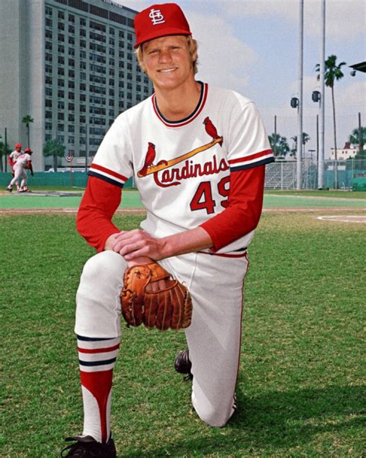 Fame | Jerry Reuss net worth and salary income estimation Jan, 2024