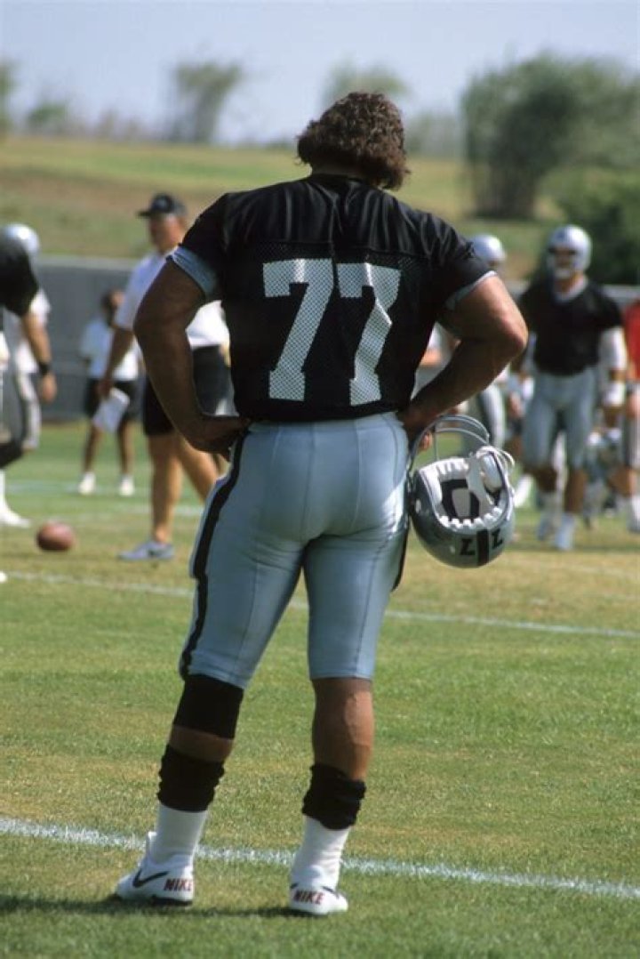 Fame | Lyle Alzado net worth and salary income estimation Jan, 2024