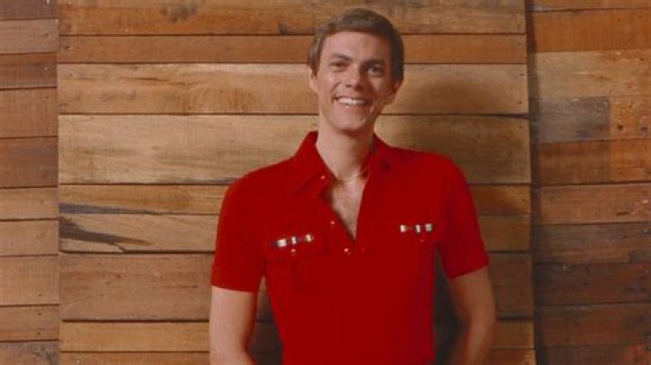 Fame | Rob Carpenter net worth and salary income estimation Apr, 2024