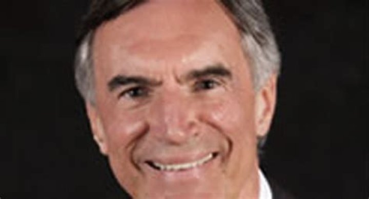 Fame | Roger Hedgecock net worth and salary income estimation Jan, 2024