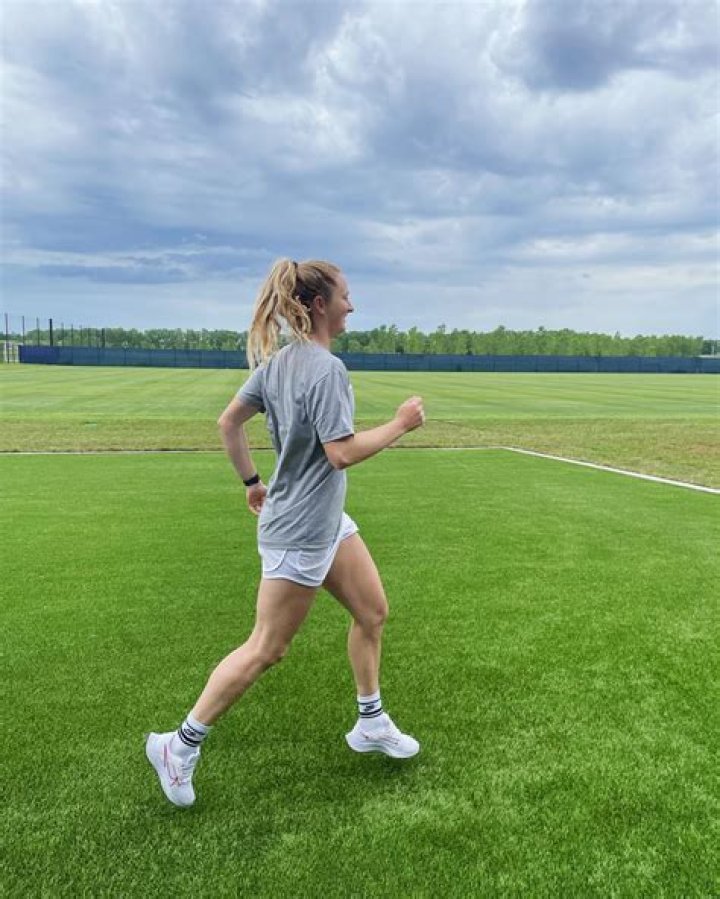 Fame | Sam Mewis net worth and salary income estimation Jan, 2024