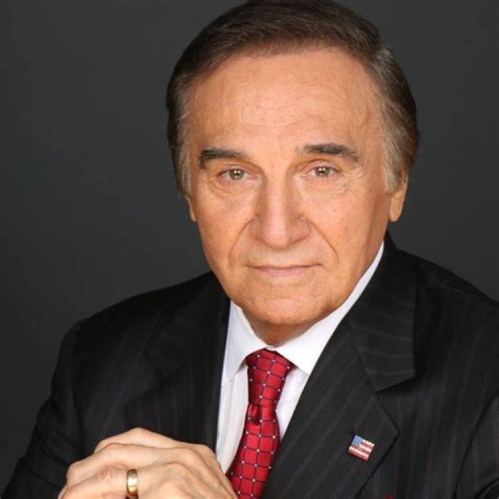 Fame | Tony Lo Bianco net worth and salary income estimation Jan, 2024