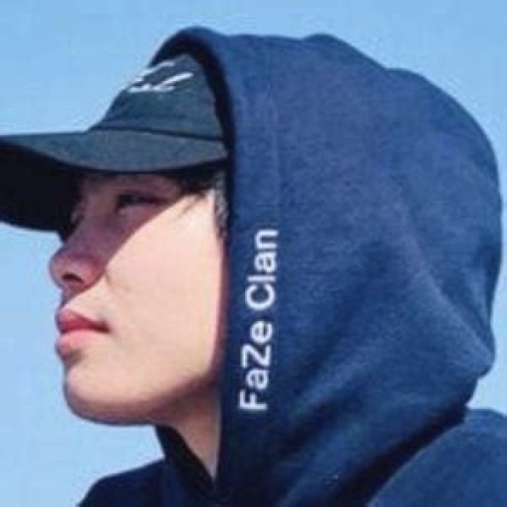 FaZe Mew - Net Worth, Age, Height, Birthday, Bio, Wiki!