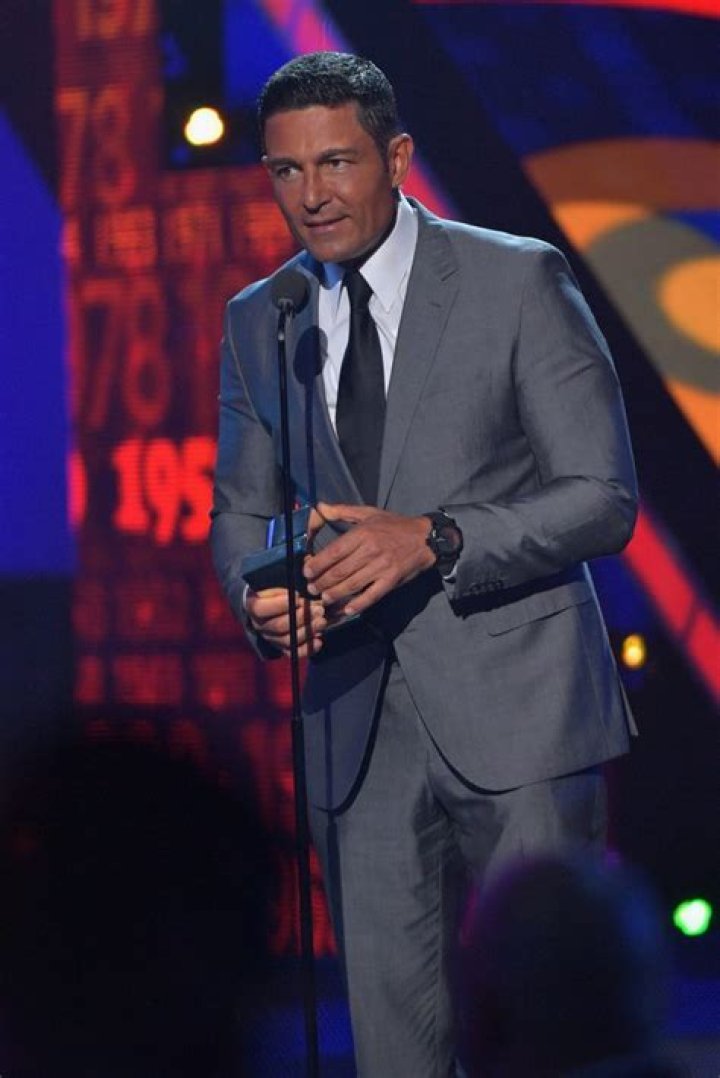 Fernando Colunga Net Worth, Age, Height, Bio, Birthday, Wiki!