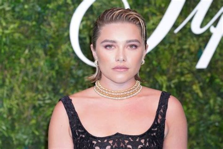 Florence Pugh Net Worth, Age, Height, Bio, Birthday, Wiki!