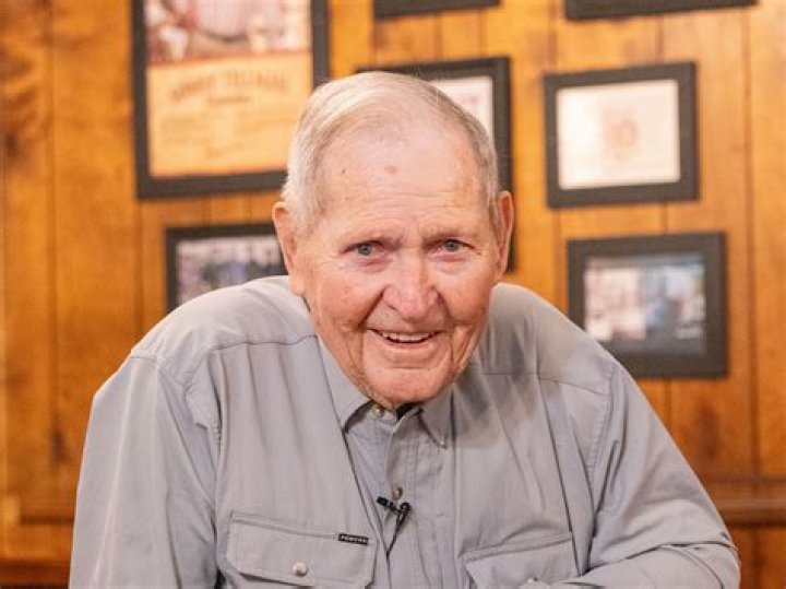 Floyd Tillman Net Worth 2024, Age, Height, Bio, Birthday, Wiki!