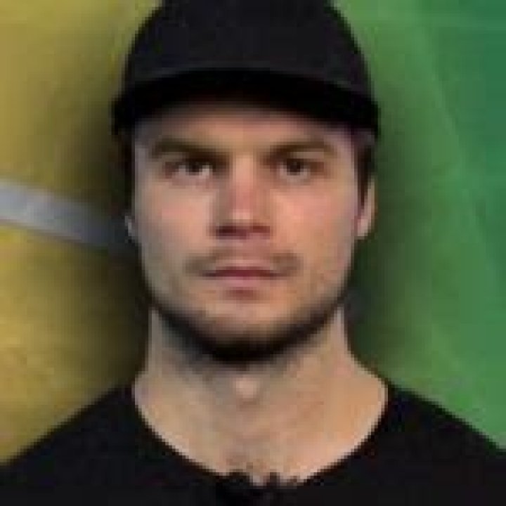 Flyers Scott Laughton; Contract, NHL, Girlfriend, Jersey, Family, Injury