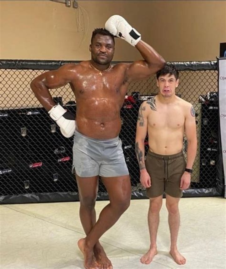 Francis Ngannou Weight, Height, Record, Net Worth, Losses