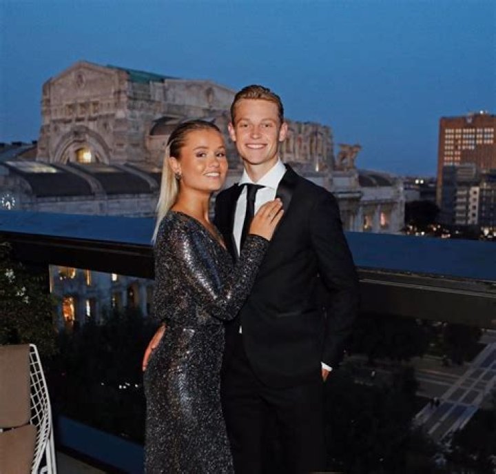 Frenkie de Jong- Wiki, Age, Height, Girlfriend, Net Worth, Ethnicity, Career