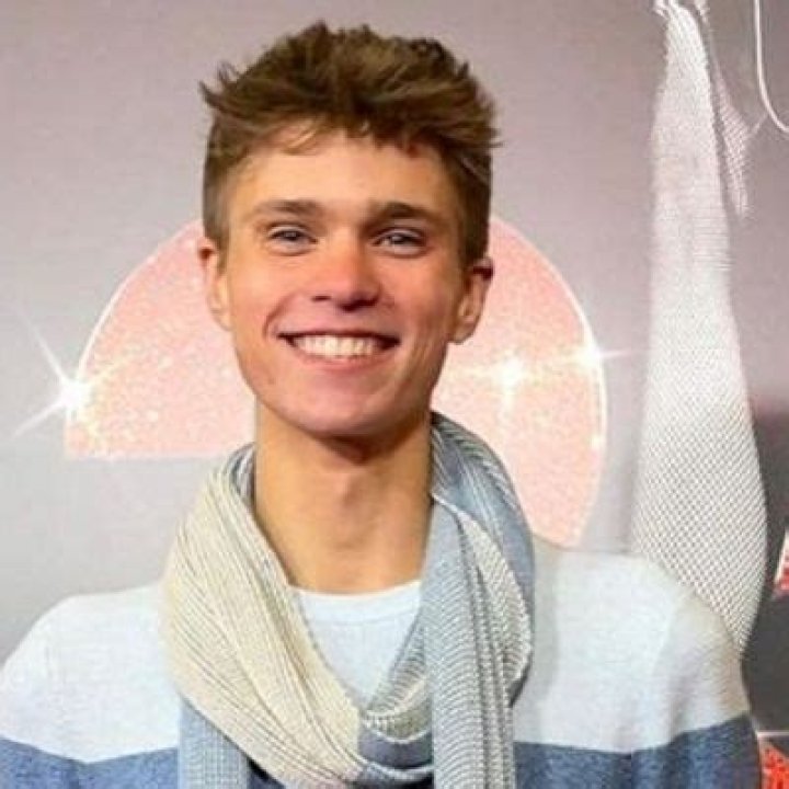 Gabe Escobar - Net Worth, Age, Height, Birthday, Bio, Wiki!