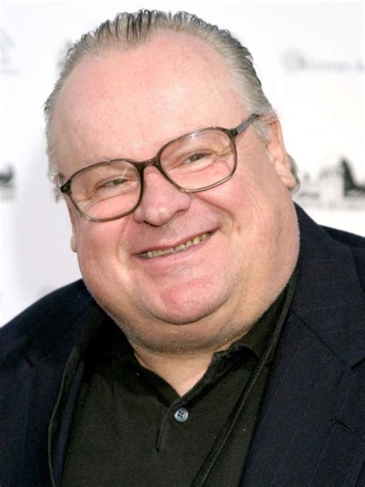 George Dzundza Net Worth, Age, Height, Bio, Birthday, Wiki!