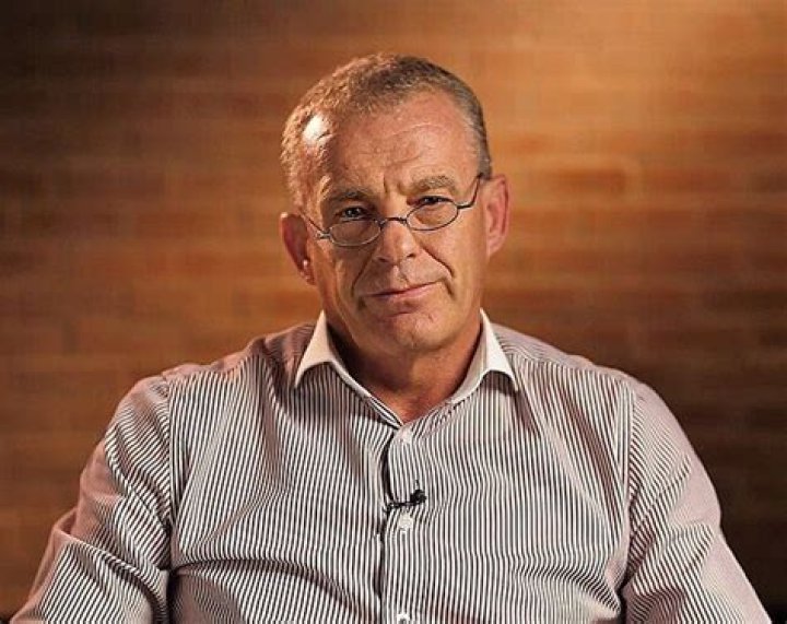 Gerrie Nel Biography: Salary, Age, Wife, Children, Net Worth, Contacts, Fees, News