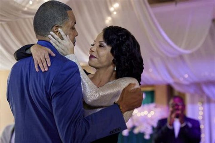 Gloria Reuben Discusses Her Relationship With Eriq La Salle