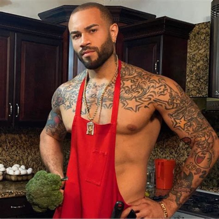 Grandy Glaze Net Worth 2024, Age, Height, Bio, Birthday, Wiki!